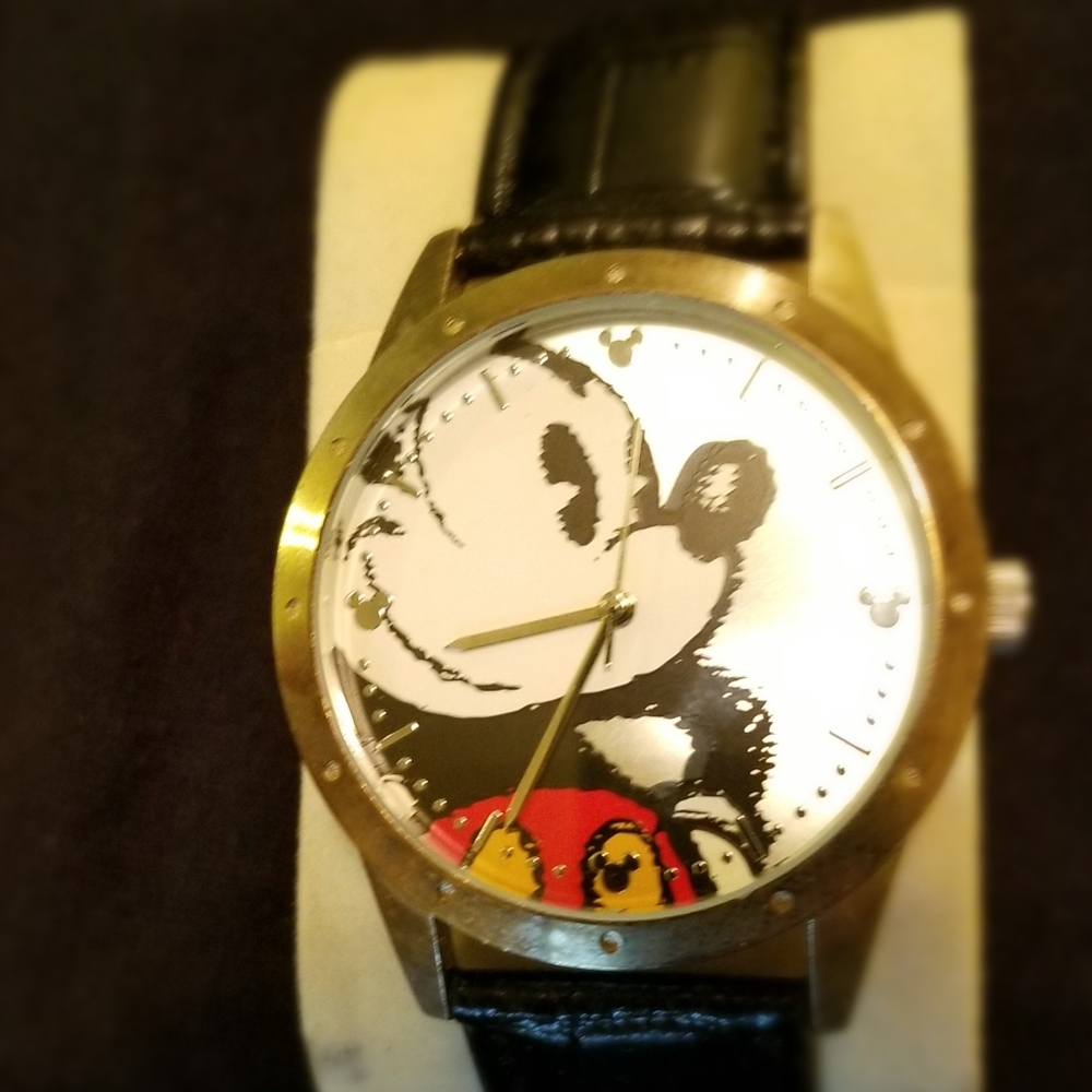 42mm Disneyland Resort Mickey Mouse Watch